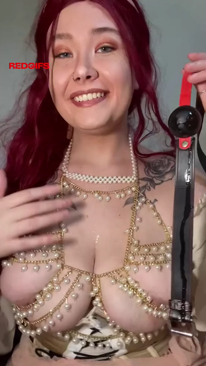 Chubby Redhead Slut Begs: Describe Me! 😈🔴💦