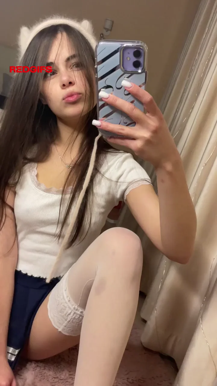 I decided to play with my pussy a little before going to college