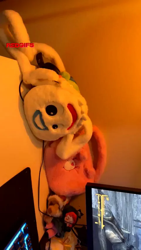 Fuck me at your desk?