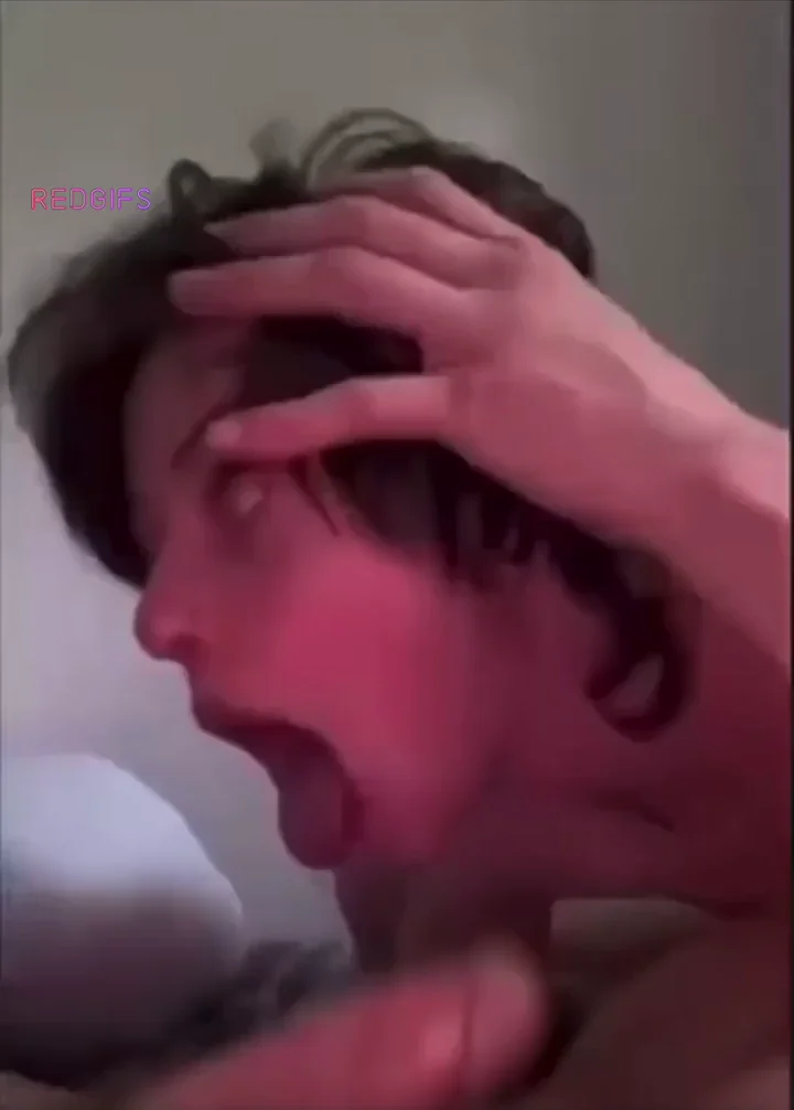 she is getting her mouth fucked sooo hard and hot :3