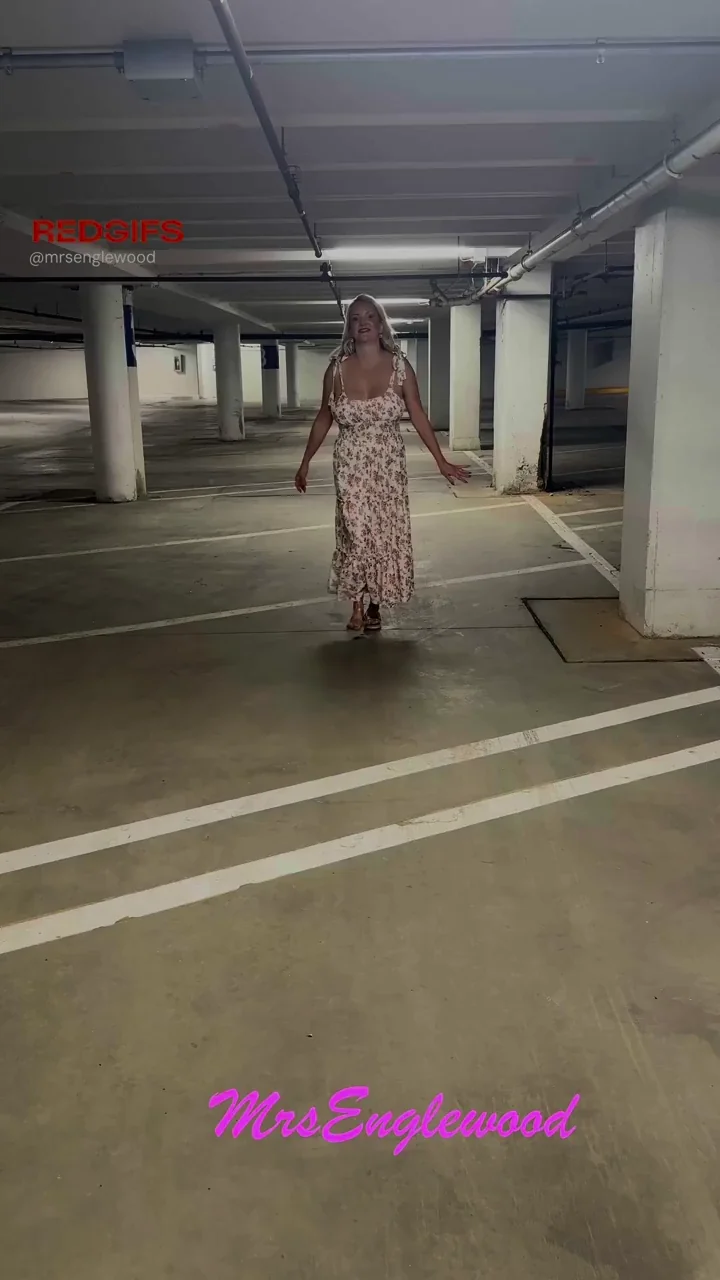 🔥 Garage MILF Flashes Massive Jugs! Peek Those Tits 👀🍈🍈