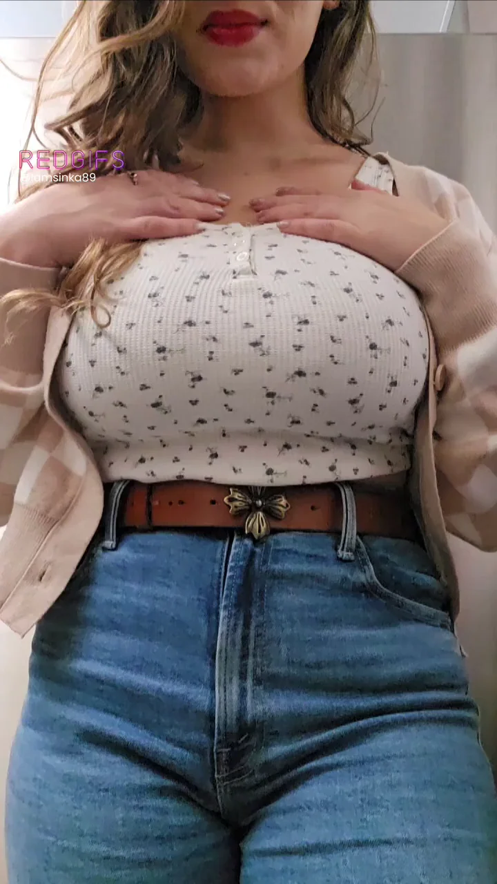 let's sneak out so i can flash you my fuckdoll body :)