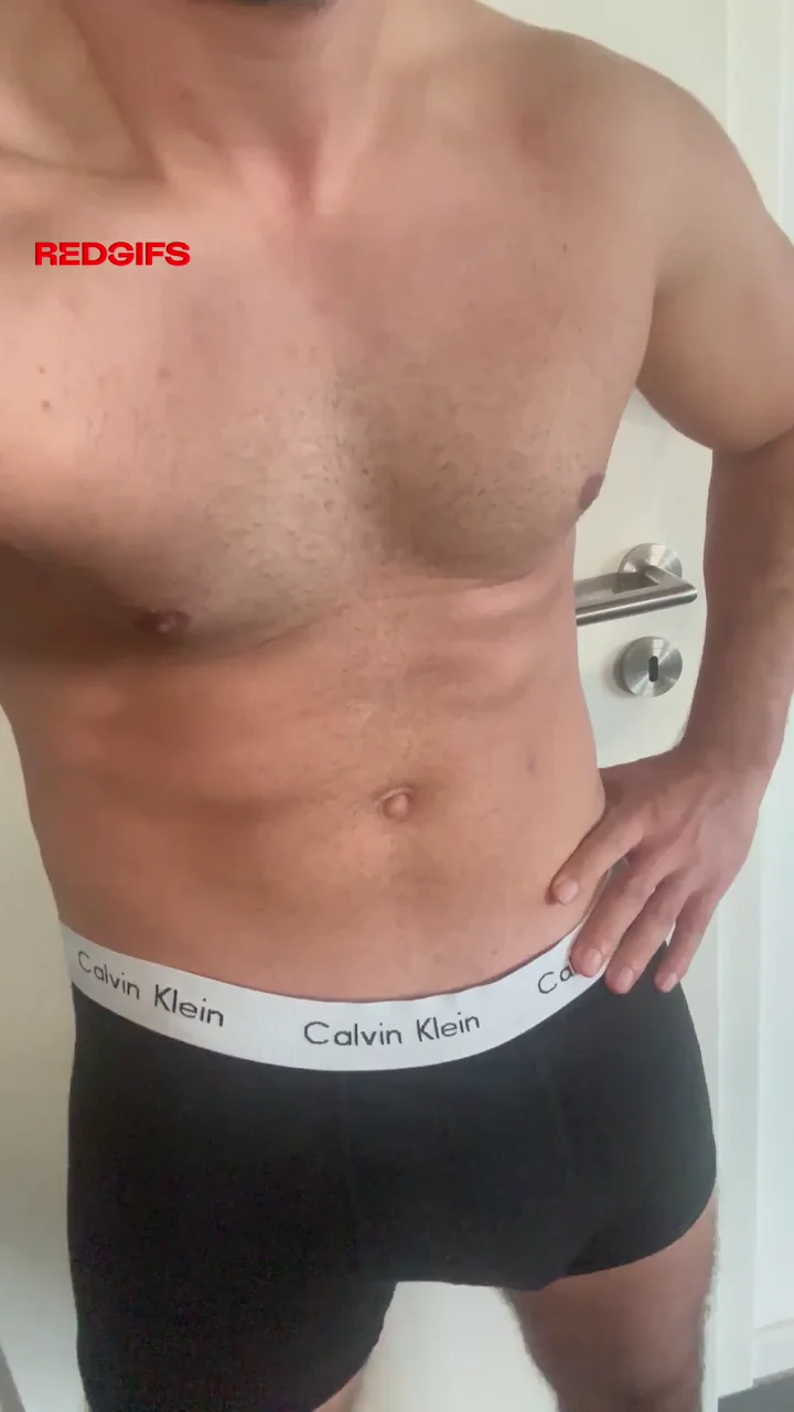 (M33) Her Eyes Light Up with Lust When She Pulls Out My Huge Cock 😈🍆