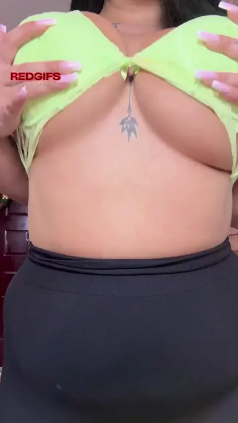 Ghosting with My Massive Tits 💀🍈🍈