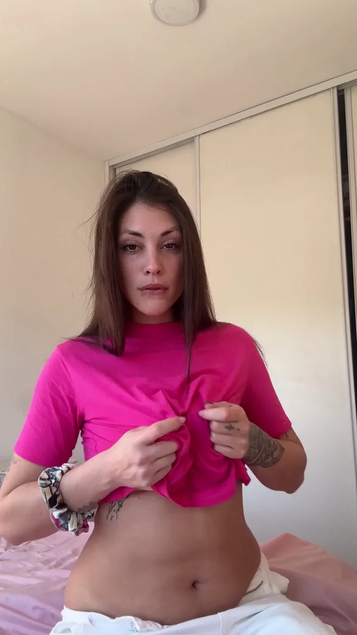 Just a gorgeous spanish woman ;)