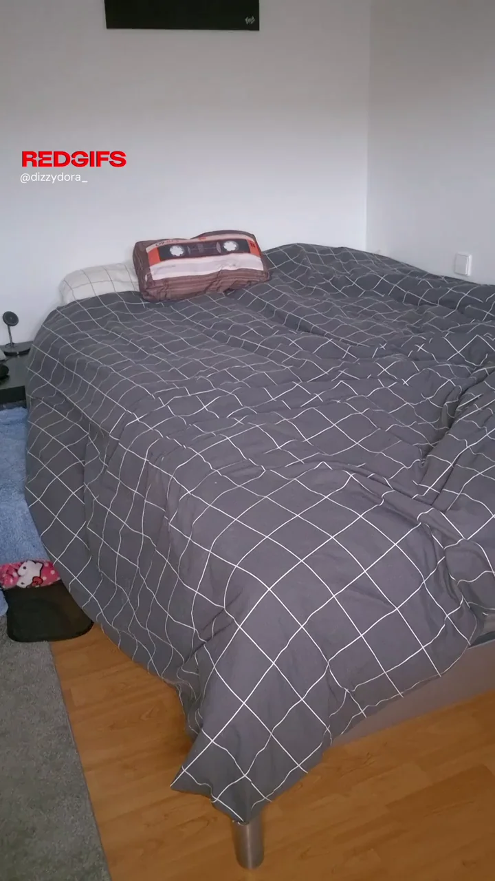 Humping that Bed edge