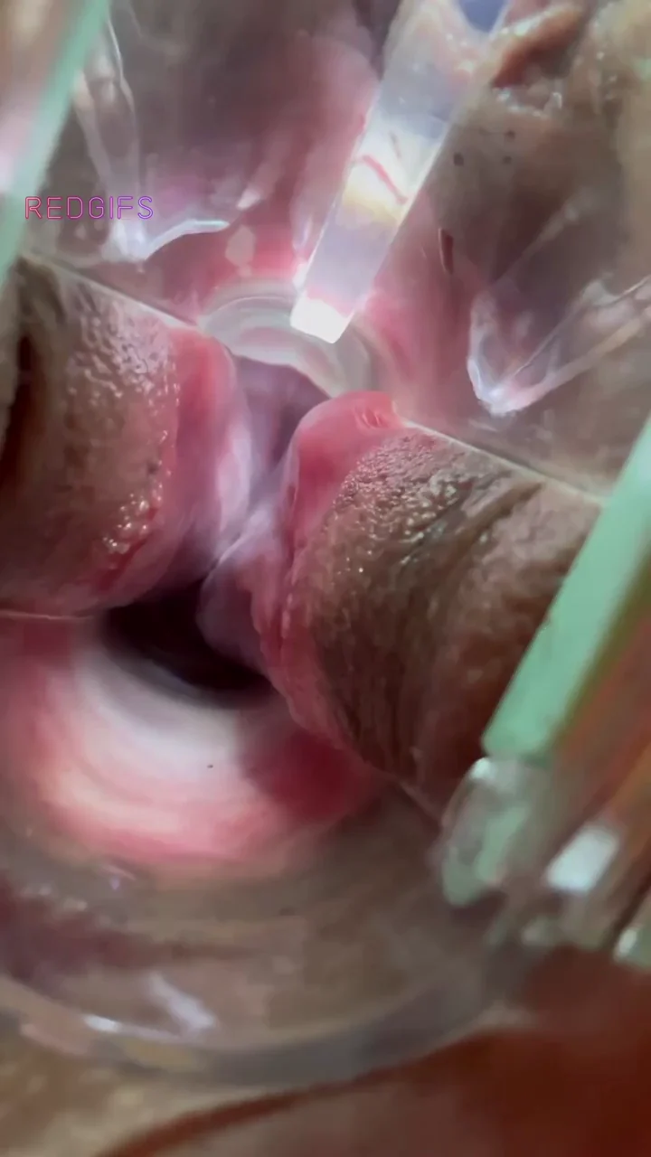 🔥 Speculum Stretching My Pulsating Cunt Wide Open 😈