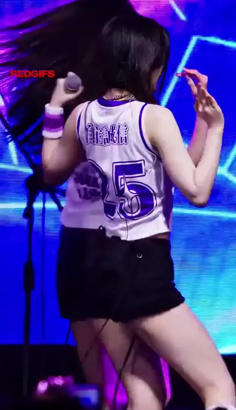 ILLIT - Minju