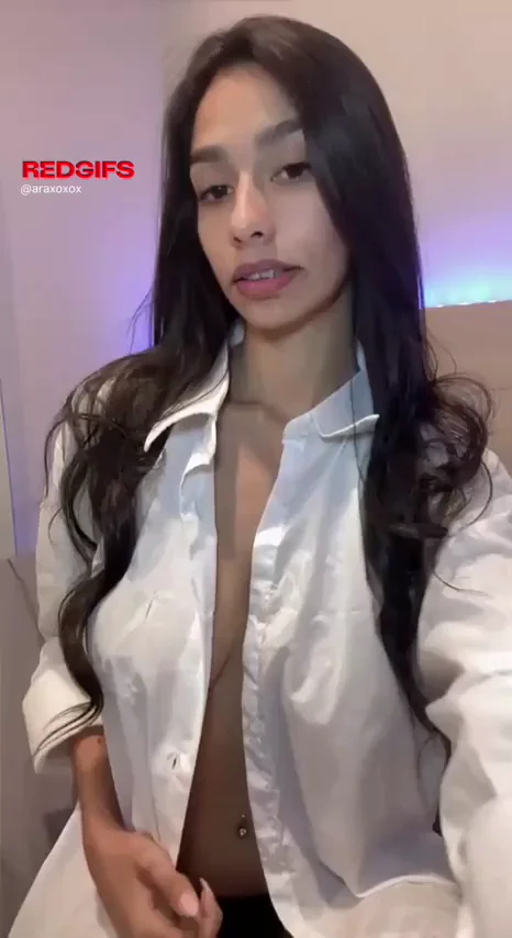 You can only dream of dating a Latina cutie like me