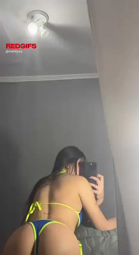Latina Babe's Juicy Ass Obsession 🍑🔥 Won't Let You Stop Stroking!