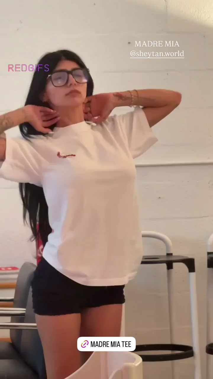Madre Mia: Mia Khalifa's Slutty Thigh Tease in Tiny Shorts