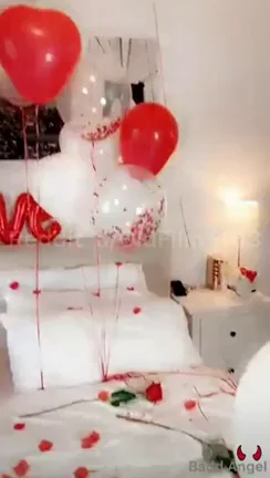 Valentine's Tease: Curvy Babe's Red Lingerie Peek 💋❤️🔥