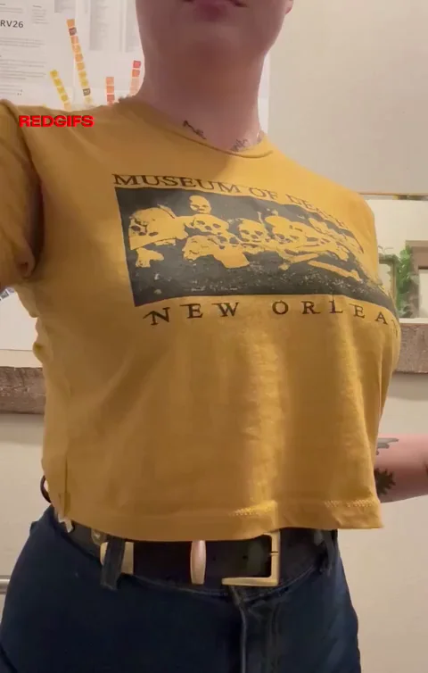 Wanna see just how juicy I am?