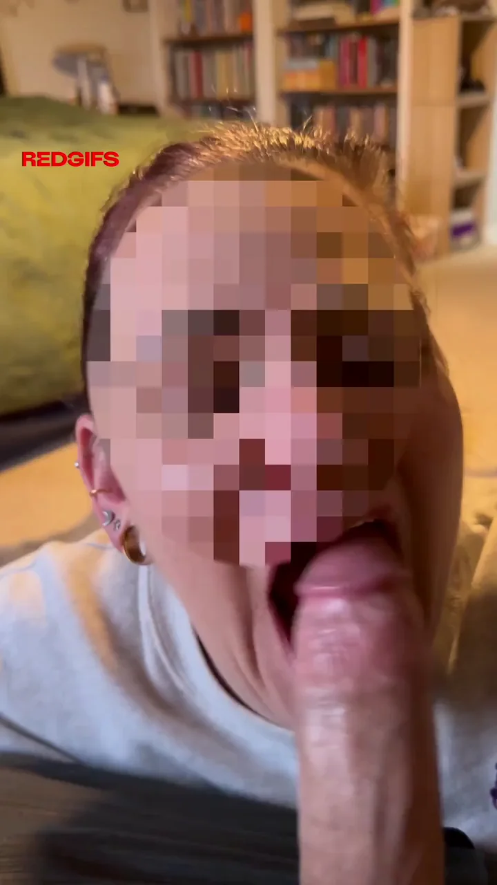 Wife sucking thick cock
