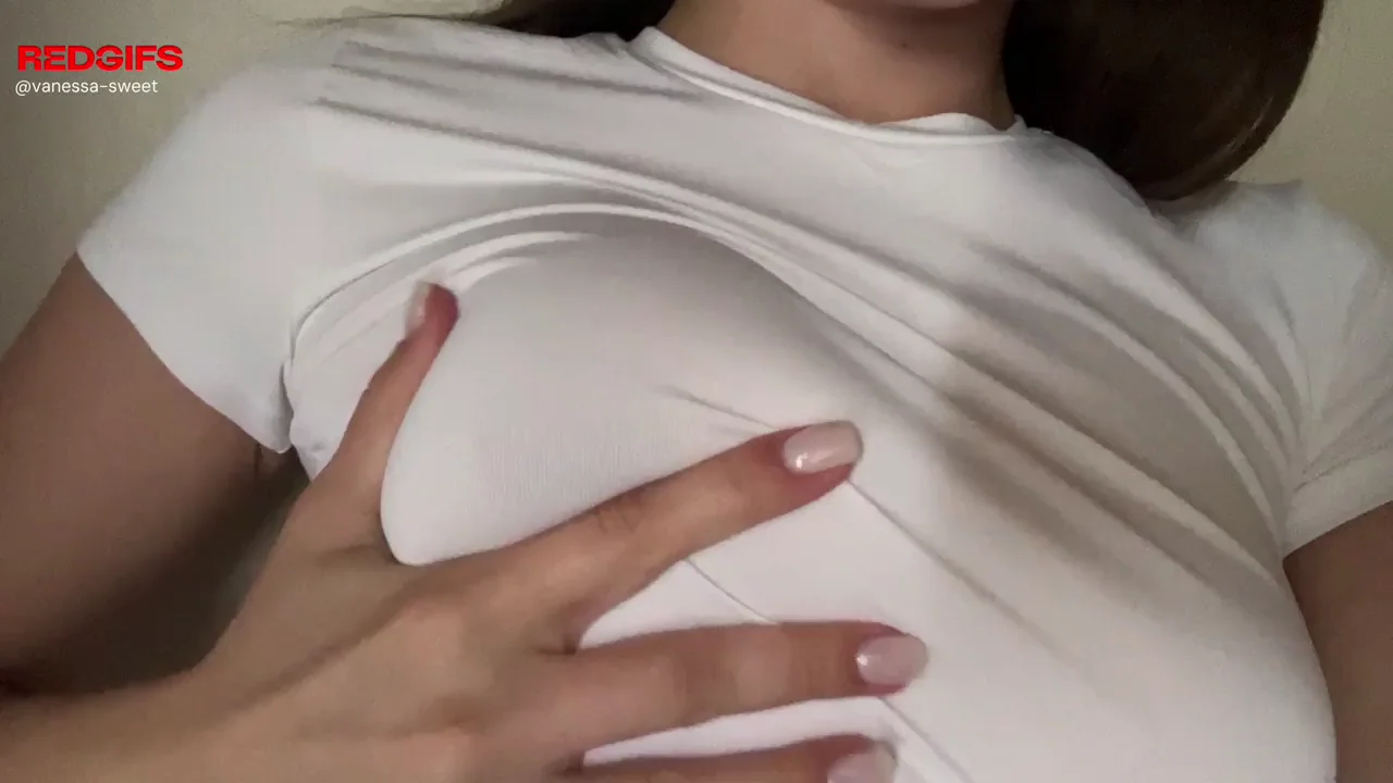 Sweet Nipple Tease Thru Tight White Tee 😍🍒