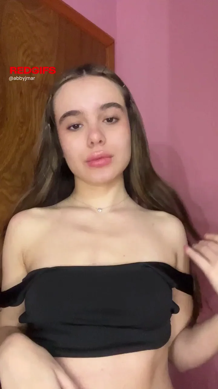 College Slut's Mind-Blowing Tit Reveal Drop