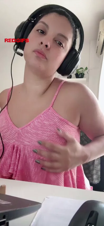 i want to play some strip fifa with a redditor ;)