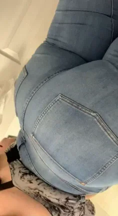 Who likes my big juicy bouncy booty?