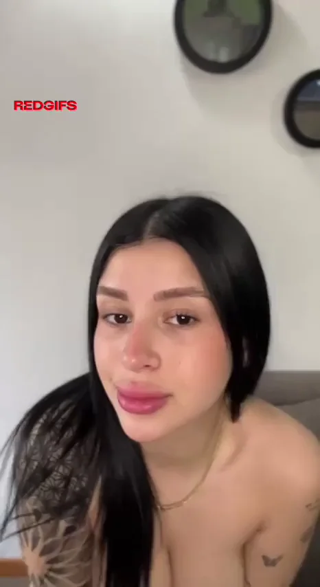 I'm sleepy but I won't fall asleep until I touch myself or someone touches my pussy and I squirt