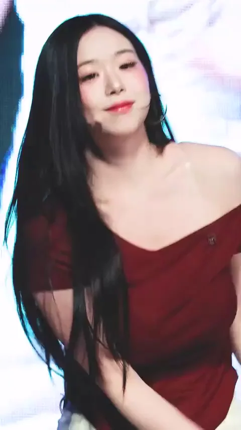tripleS - Chaeyeon