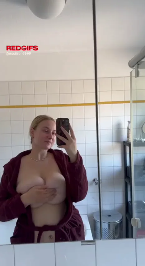 MILF's Leftover Horniness Turned into Tasty Tit Tease Show 💦🍒