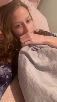 Teasing Innie Slut Begs: 'Do You Like Me Naked?'
