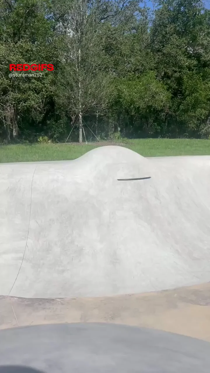 Juicy Mound of Venus Biking Tease 😂🍑