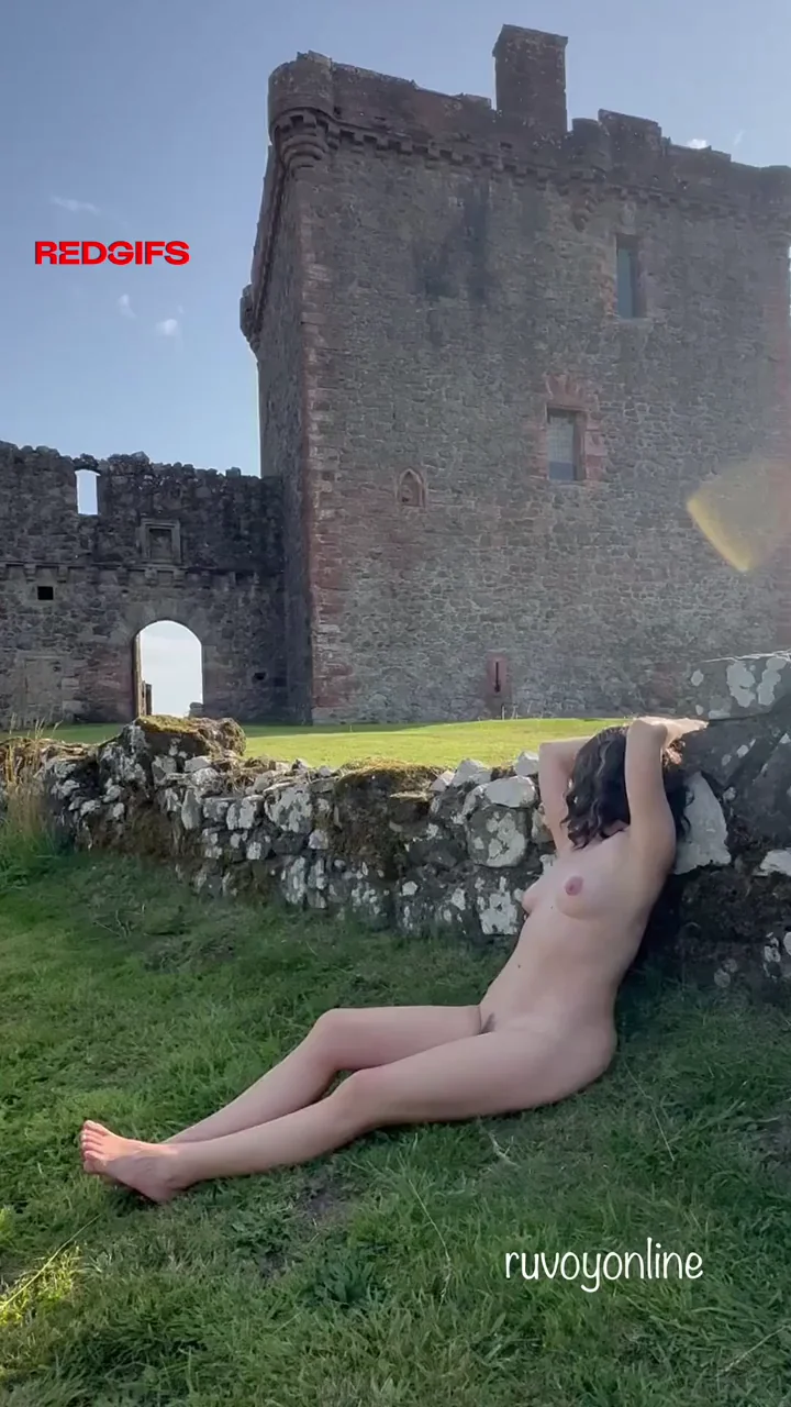 Yes it’s been so TV and yes I was totally naked there 🤣