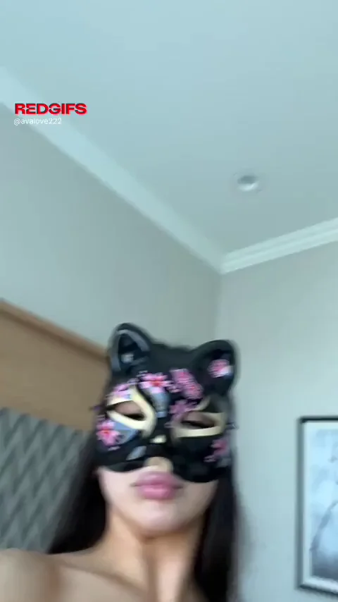Lonely Friday Kitty Tease: Craving Cock for My Juicy Natural Tits 😻💦