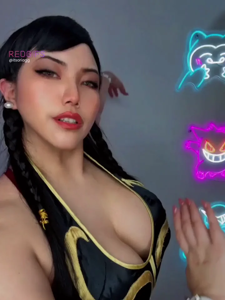 Aria as Busty PAWG Chun-Li Teasing Those Massive Tits