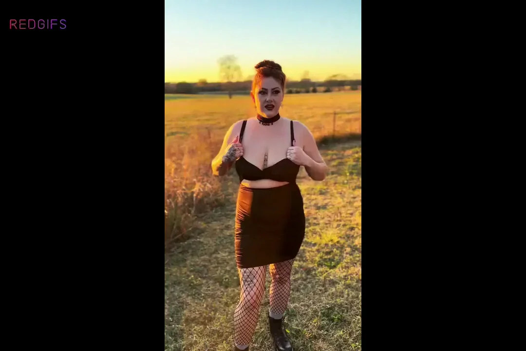 Cravings You'll Crave Hard 🍆💦 Big Tit Amateur Tease in Field