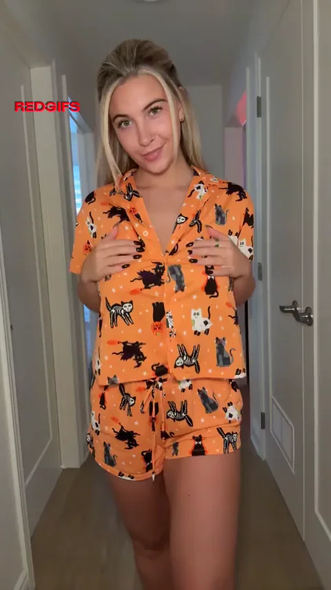 Spooky Halloween Slut Tease with Massive Tits 🎃🍑🔥