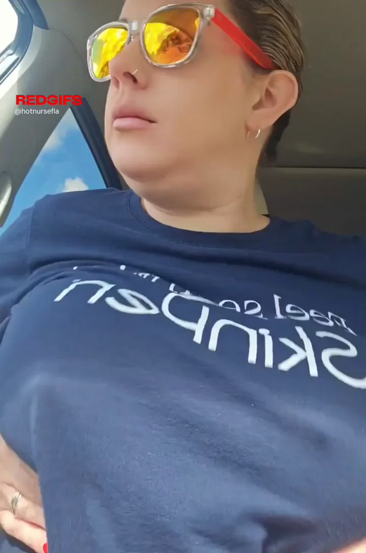 Busty MILF's Massive Melons Poppin' in Tight Tee 🥵🍈🍈