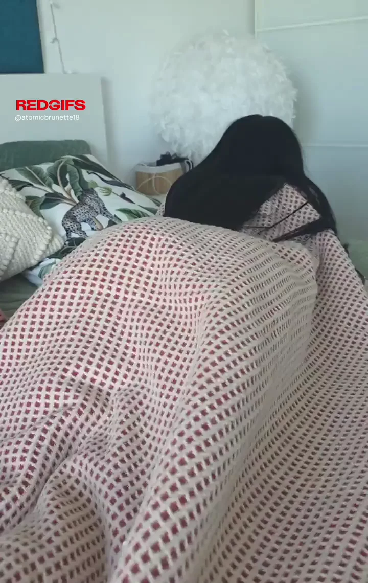 Cheeks that need to be filled up to the brim