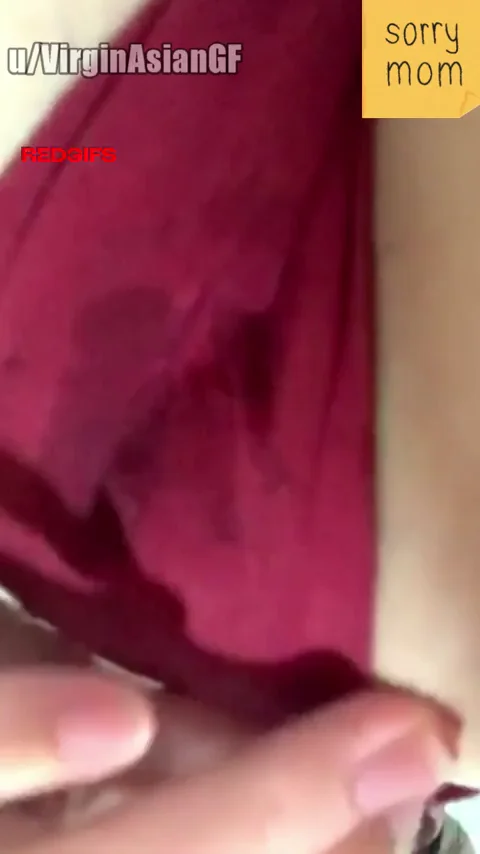 I can't stop soaking my panties at my college...