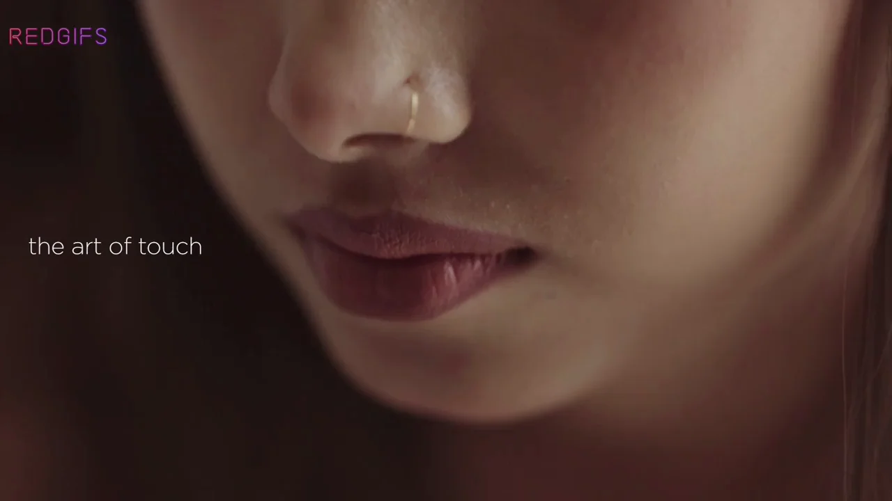 The art of touch- a sensual session
