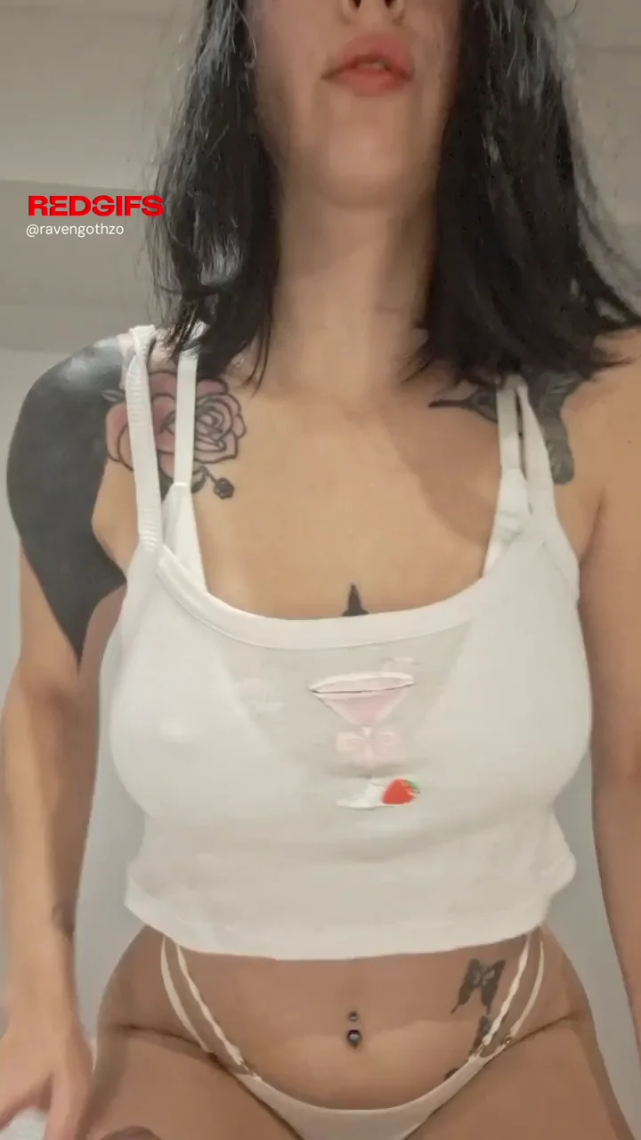 Where are all the men who like saggy hangers?