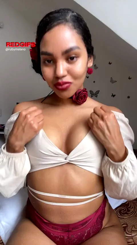 Yes, baby! Put it in my mouth.