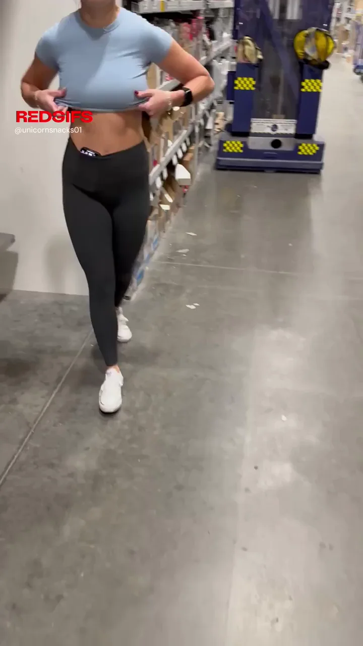 Lowe’s trips come with mandatory flashing