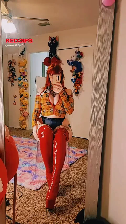 Squishy Hips in Shiny Thigh-High Boots 🍑🔥