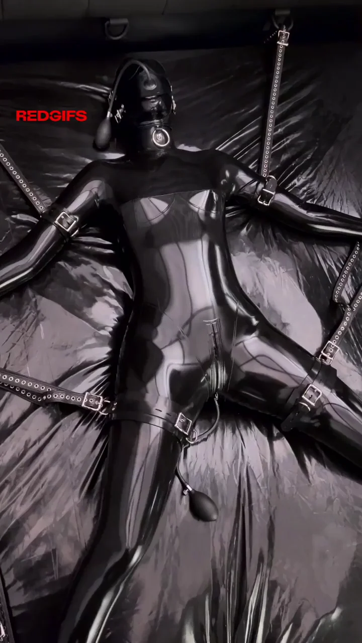 🖤 Shiny Latex Slut Begs Sir for Mercy 😈🔗