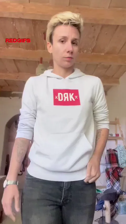 I’m taking off my clothes.
