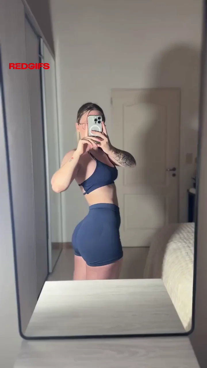 wishing someone would pull my tits out like this at the gym <3