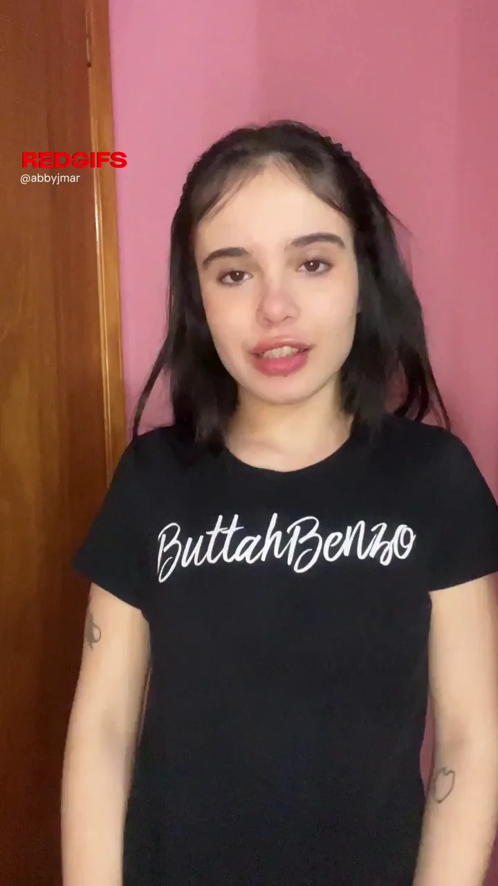 🔥 Cutest Teen's Epic Titty Reveal Ever! 😍🍒