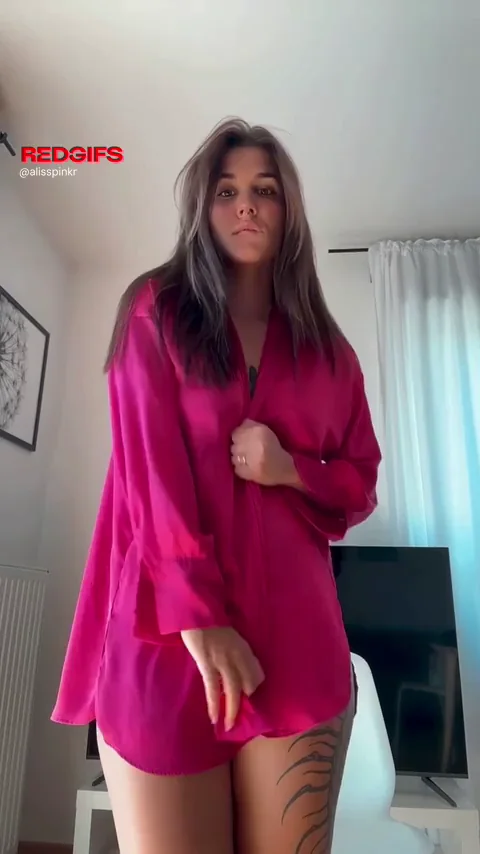 I like it when you watch me undress