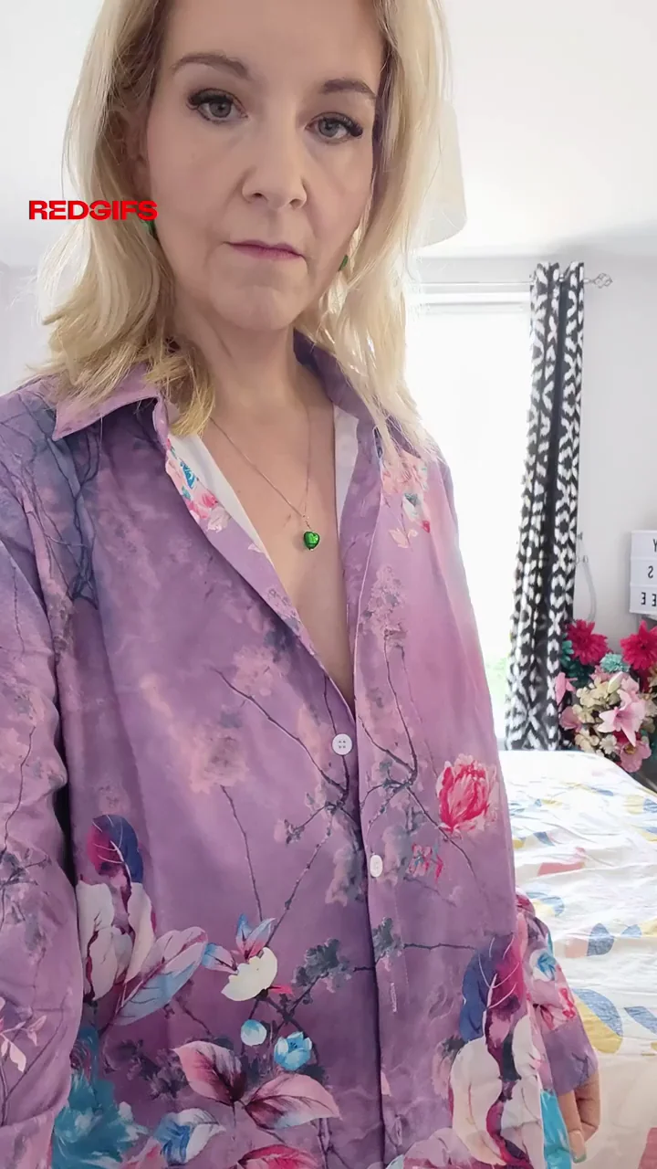 Do you like watching me undress?