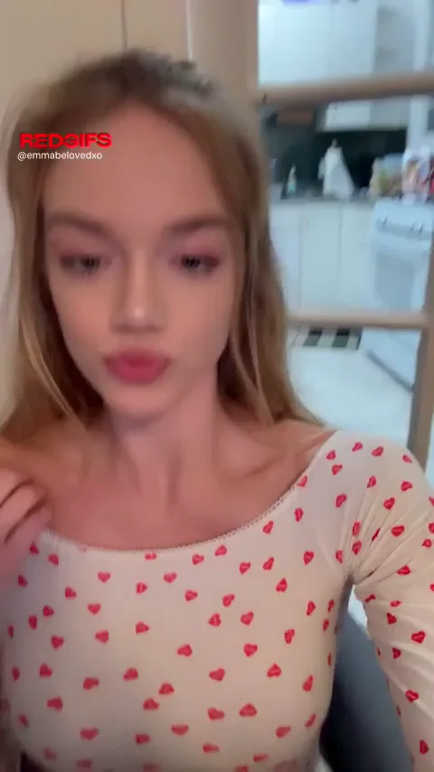 Goofy Teen Slut Teases Her Perky Tits 😜🍒