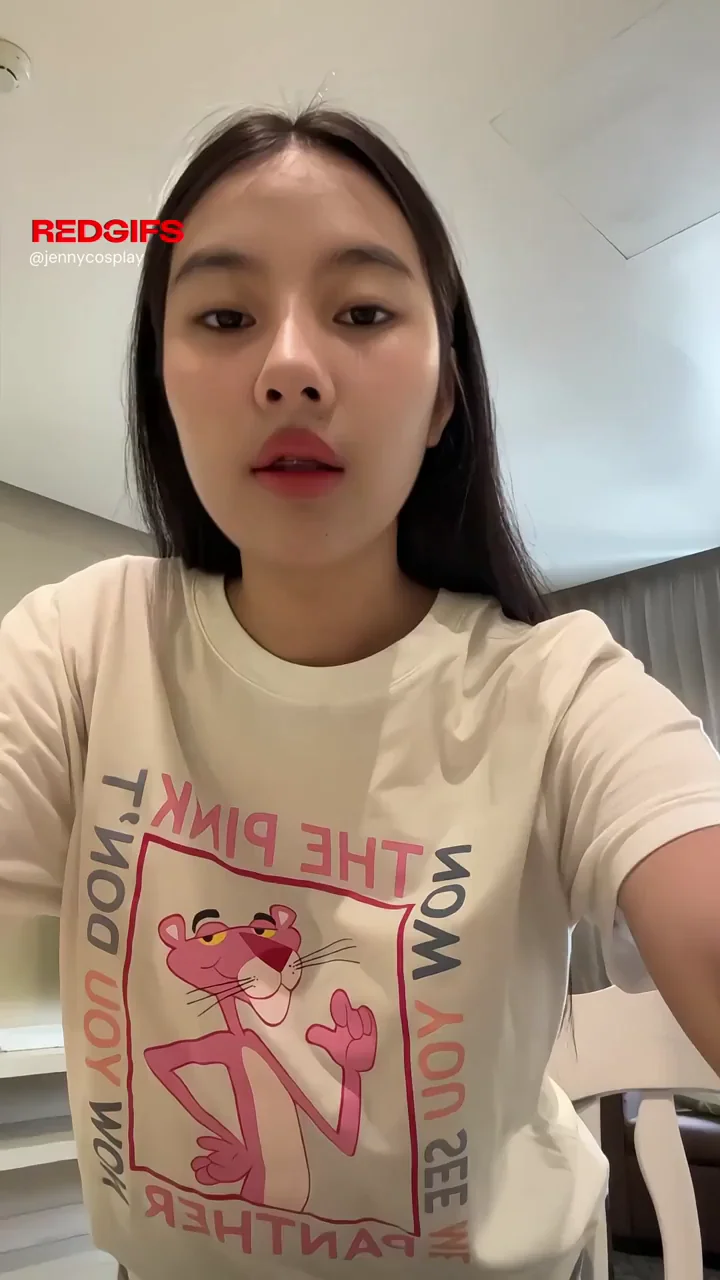 Juicy Asian Babe Teases Her Massive Tits 💦🍑