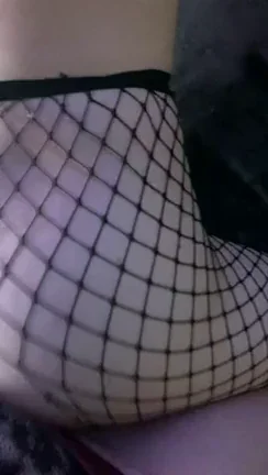 Sub Turns Tables on Mistress: Strapping Up for Pegging Revenge!