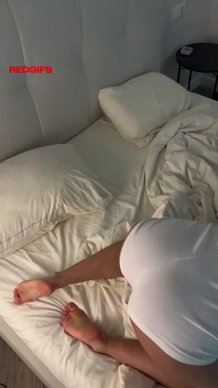 🍑 Tight Shorts Hugging That Juicy Ass 🍑